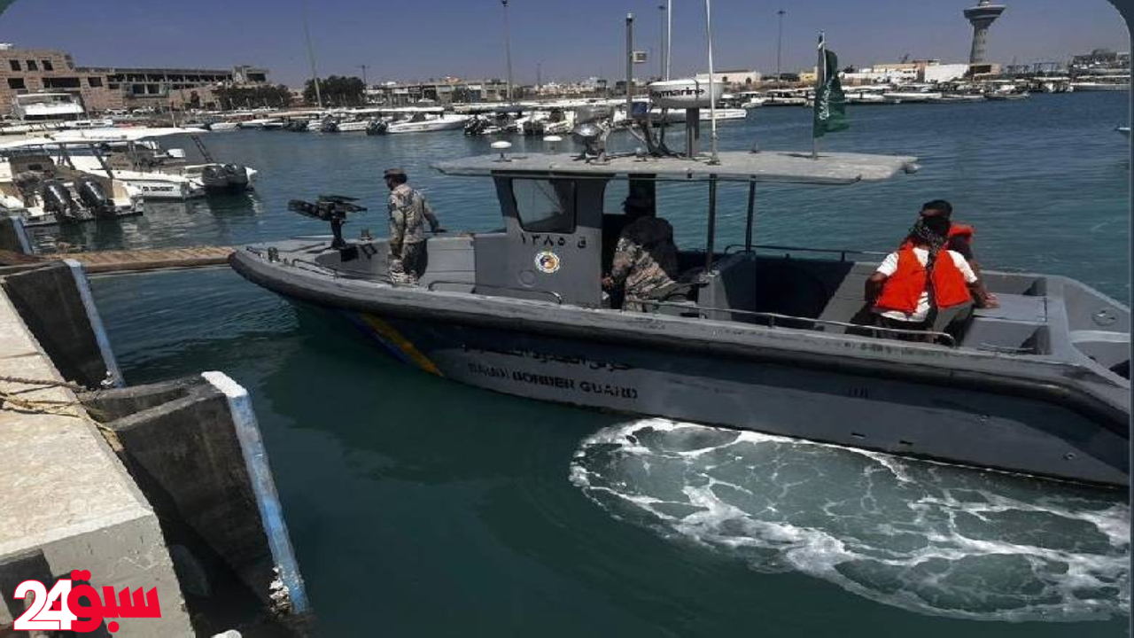 حرس الحدود ينقذ مواطنين علقا في عرض البحر بعد تعطل قاربهما بالمدينة